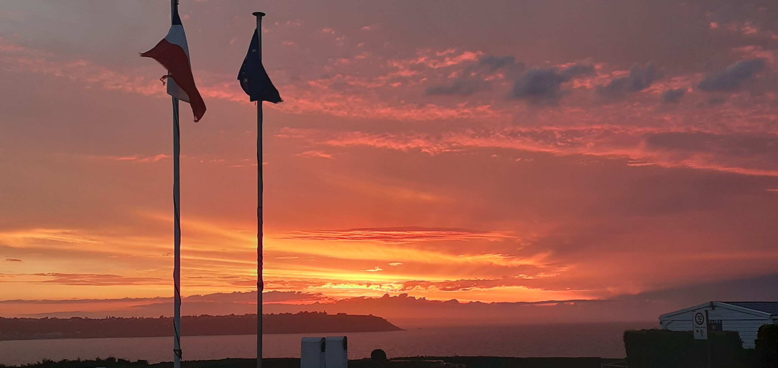 coucher de soliel campin bellevue mer hillion